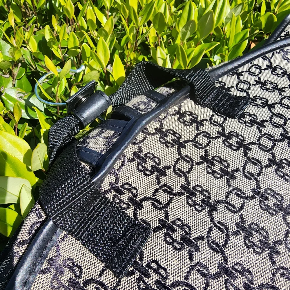 Bueno monogram garment